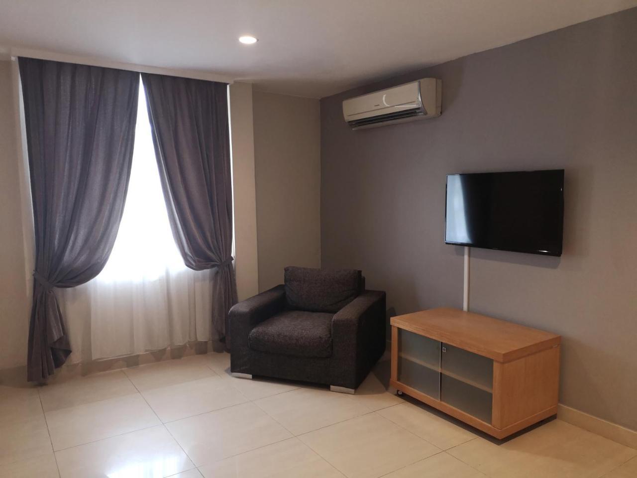 Legallery Suites Hotel Bandar Seri Begawan Exterior photo